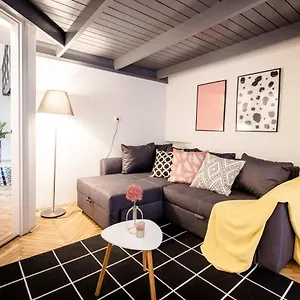 Apartment Rainbow Dream, Budapest